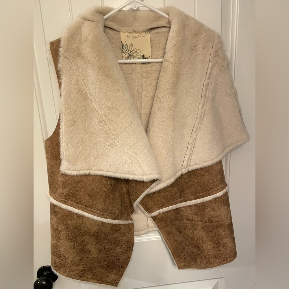 Women’s Faux Leather Vest